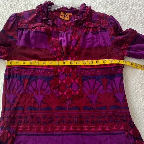 Tory Burch Silk Geometric Print Ruffle High V Neck 3/4 Tunic Blouse Top Sz 6 - Picture 11 of 12